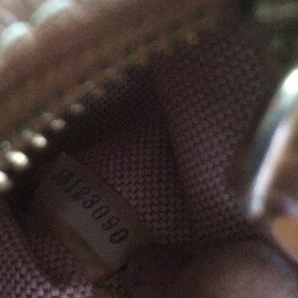 Dooney & Bourke Bitzy Bag🍁❤️🍁 - Picture 4 of 4